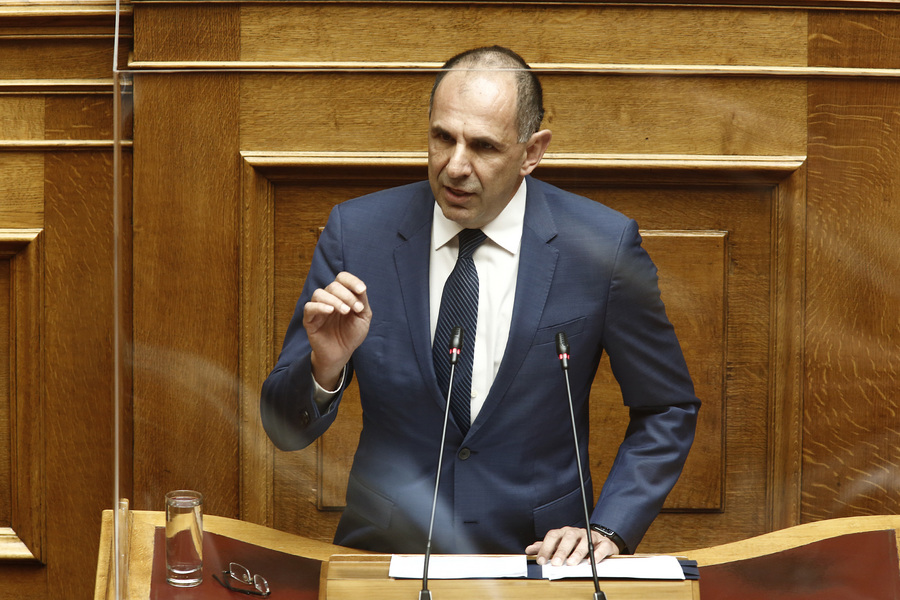 Η πολύ προσωπική ομιλία του Γεραπετρίτη στη Βουλή: Αν δεν ήταν τα δημόσια Πρότυπα δεν θα ήμουν εδώ