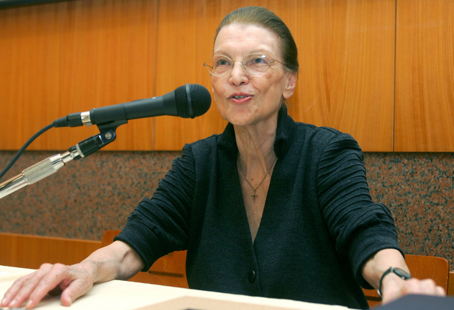 Αμαλία Μεγαπάνου (1929-2020): Μια άξια Ελληνίδα δεν είναι πια κοντά μας