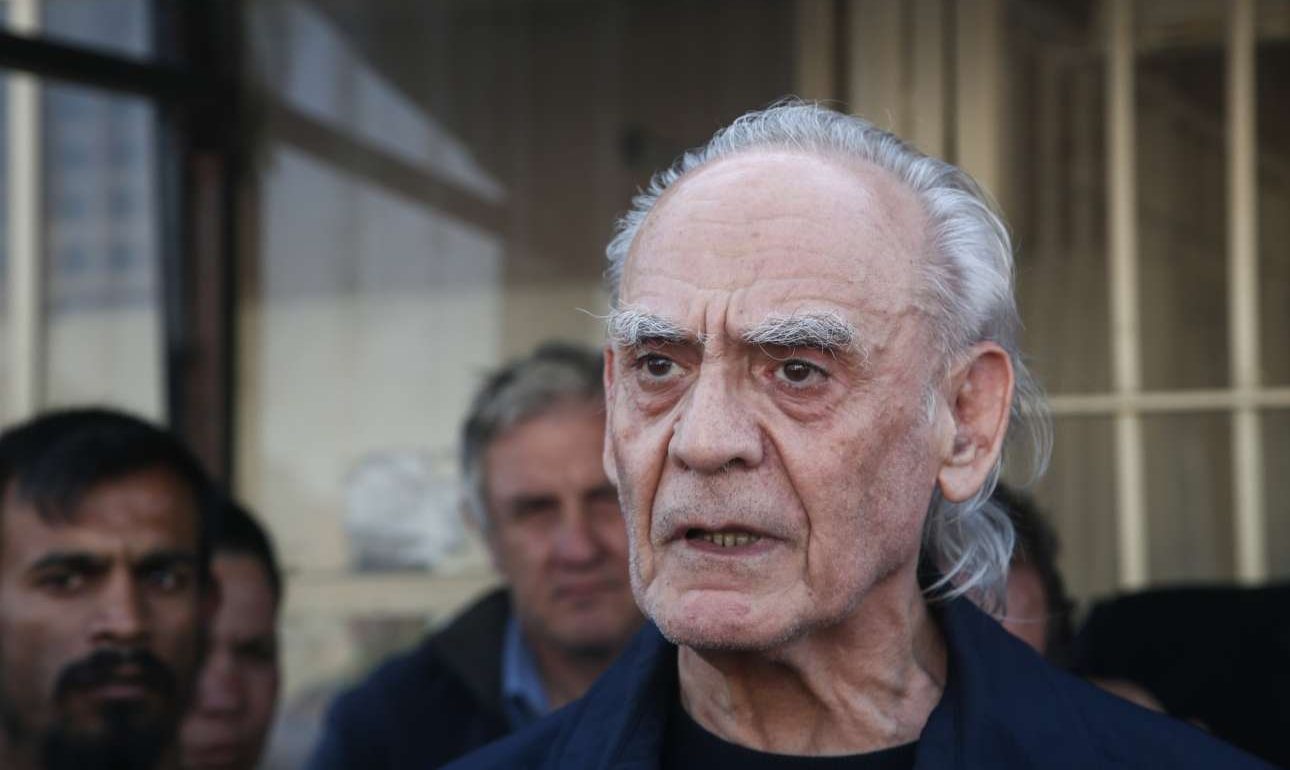 Σε κρίσιμη κατάσταση με πνευμονία στο Σισμανόγλειο ο Ακης Τσοχατζόπουλος