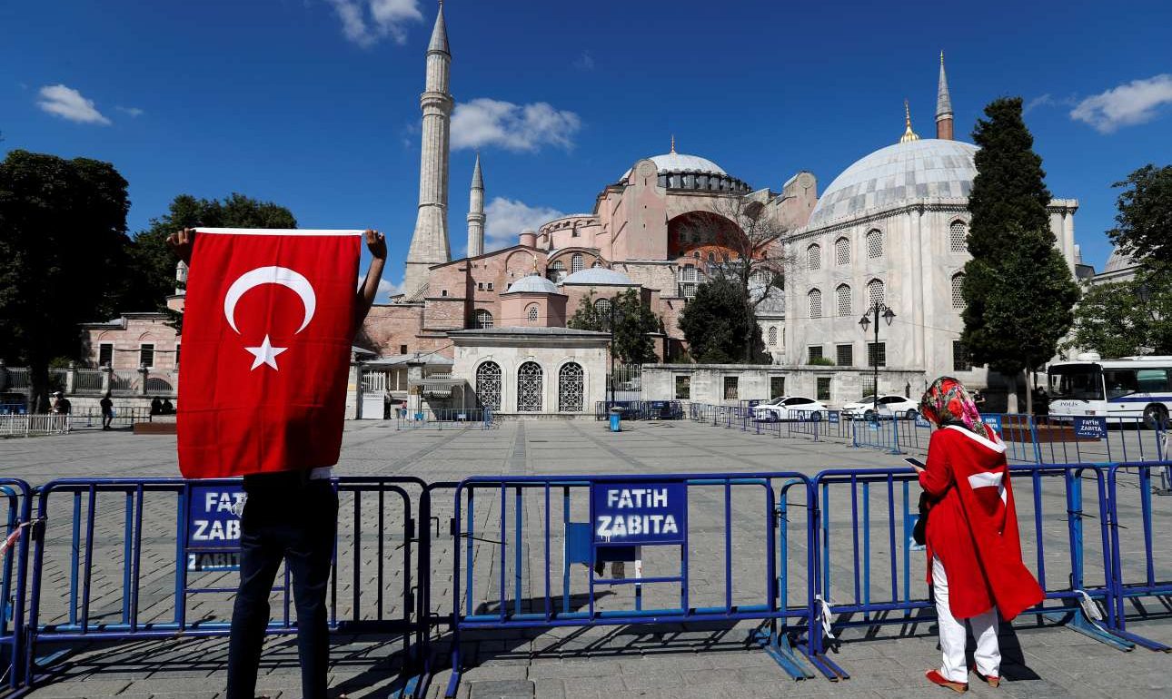 Αγία Σοφία: Υπέγραψε το διάταγμα ο Ερντογάν για να γίνει τζαμί