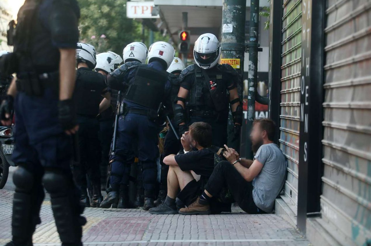 Τρεις συλλήψεις για τα επεισόδια της Τετάρτης στην ΑΣΟΕΕ