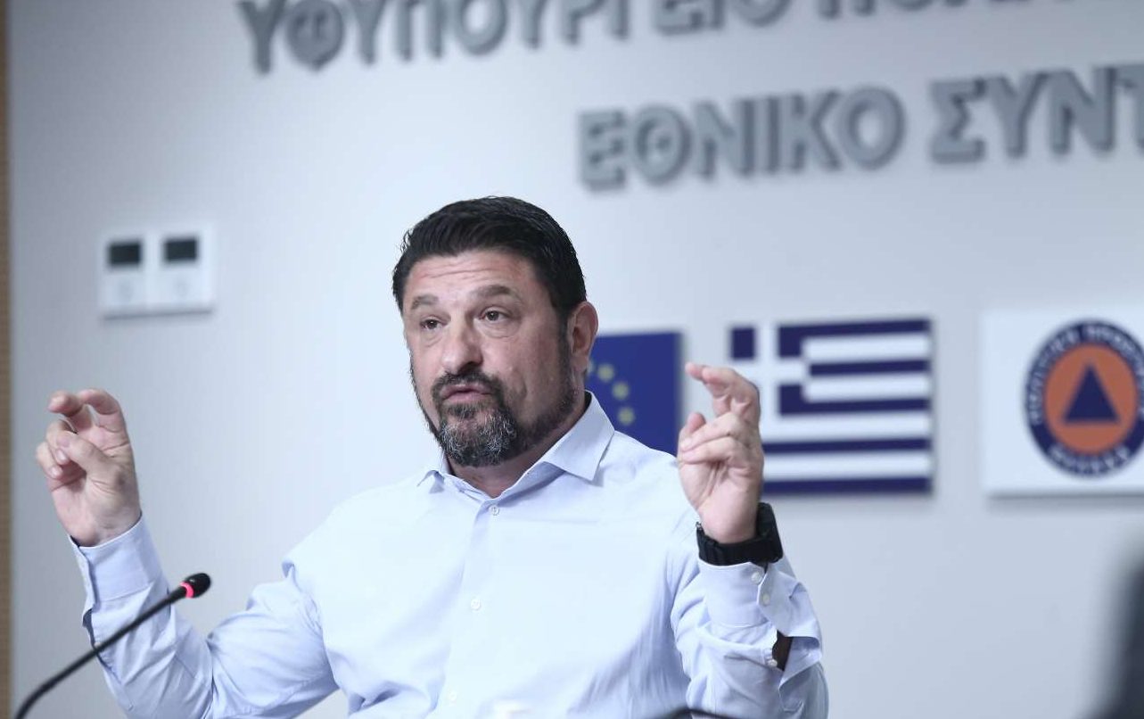 Χαρδαλιάς: Υποχρεωτική η μάσκα σε κλειστούς χώρους – αλλά όχι στις εκκλησίες