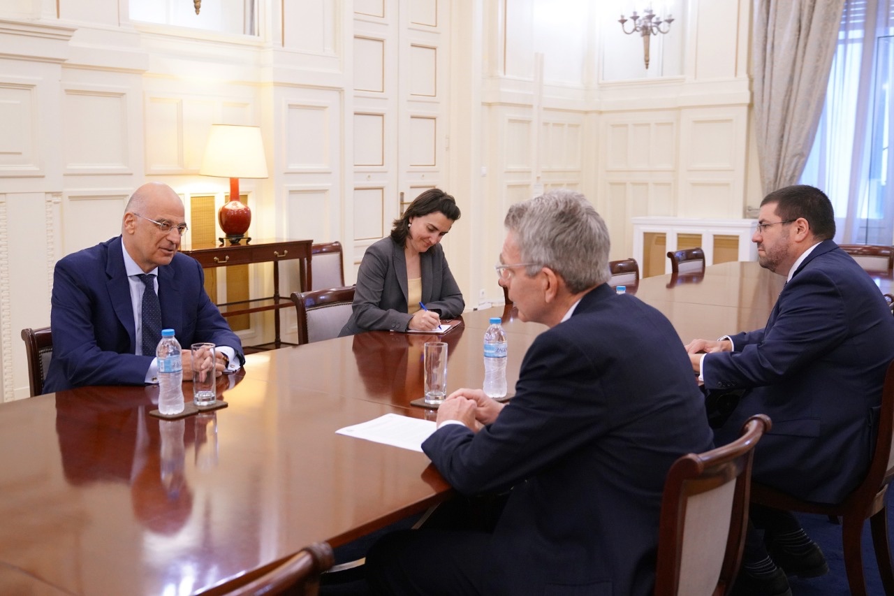 Πάιατ με Δένδια: «Βαθιά απογοήτευση» από την απόφαση Ερντογάν για την Αγία Σοφία