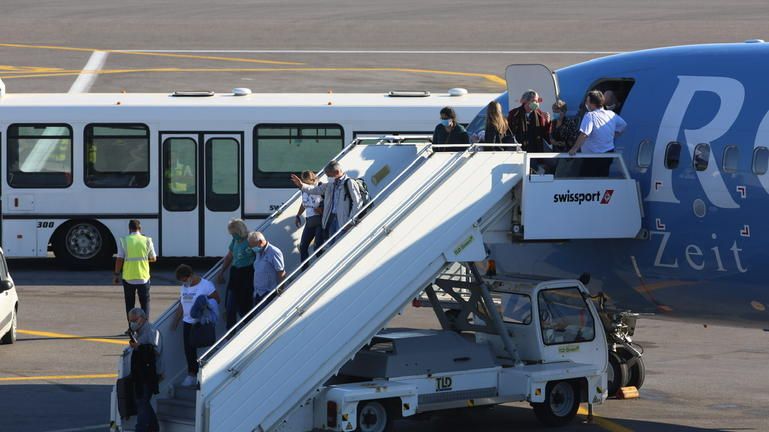 Από το Ανόβερο η πρώτη πτήση με τουρίστες στην Κρήτη – 4.000 φθάνουν την Τετάρτη