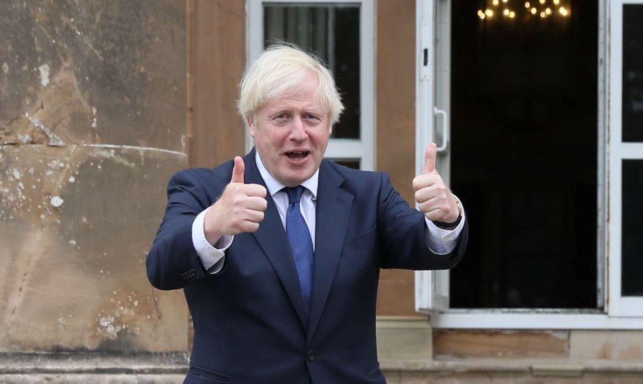 Το διπλό ρεκόρ του Μπόρις Τζόνσον με τον κορονοϊό: Και περισσότεροι νεκροί και ύφεση-σοκ