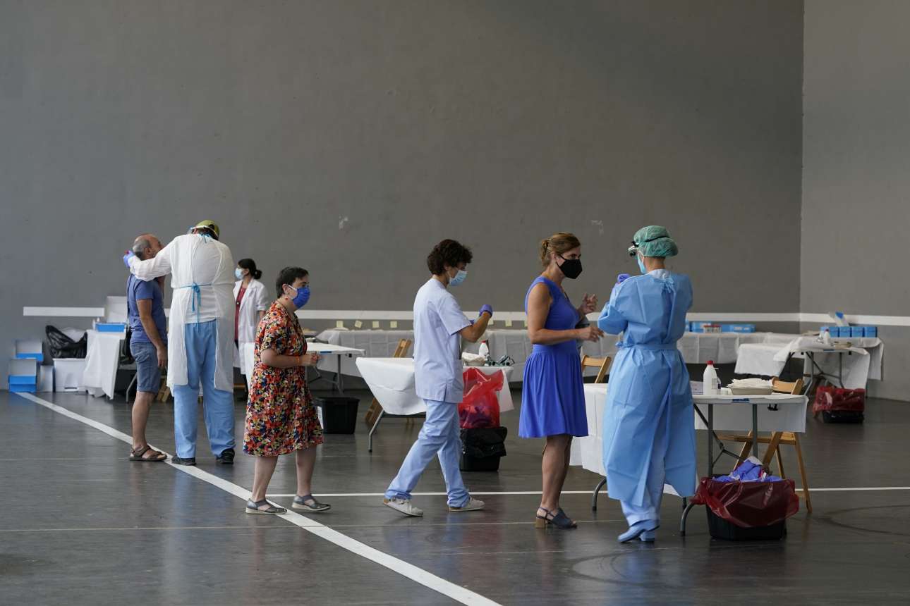 Ισπανία: 3.715 νέα κρούσματα – Ρεκόρ από την άρση του lockdown