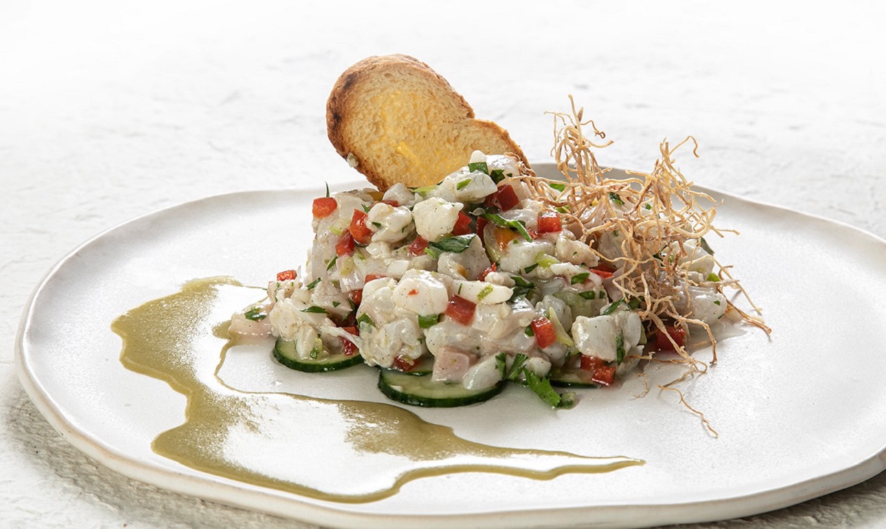 Λαβράκι μαρινάτο με ντρέσινγκ κάππαρης και καλό κρασί!