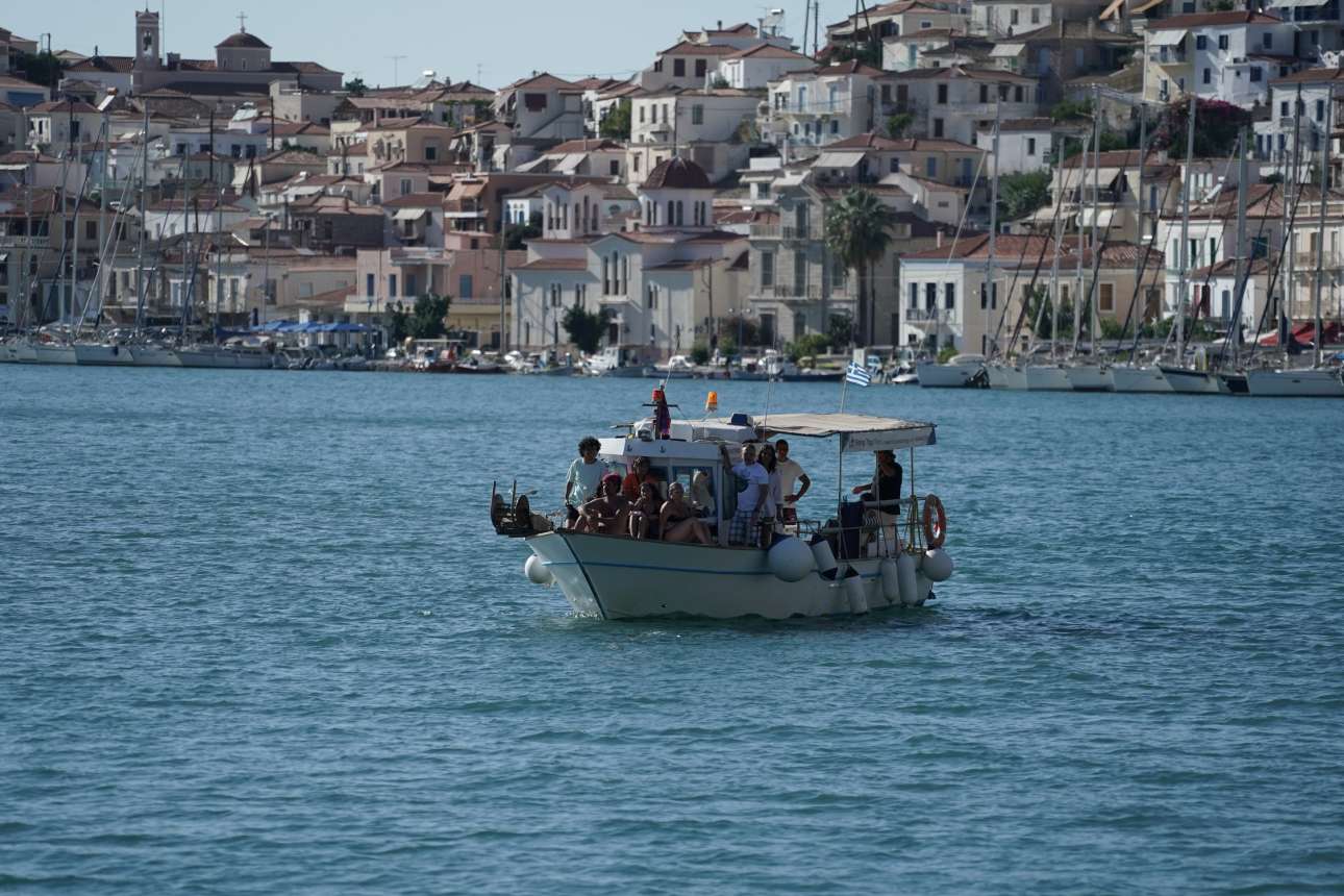 Ζητούν παρέμβαση Βρούτση και Γεωργιάδη για στήριξη των επιχειρηματιών του Πόρου