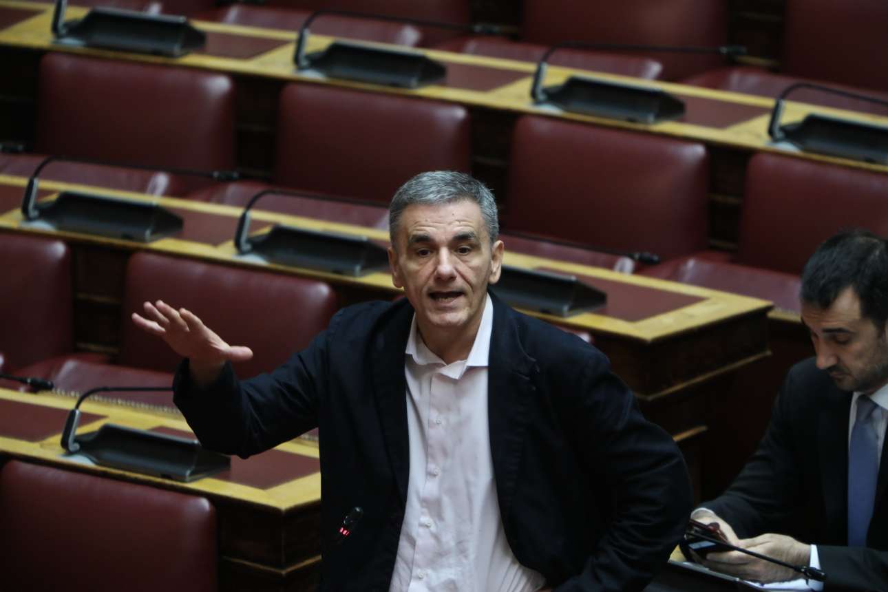 Οι 53+ υπέρ της συμφωνίας με την Αίγυπτο: «Κάποιοι δανείζονται χλαμύδες, ακόντια και περικεφαλαίες»