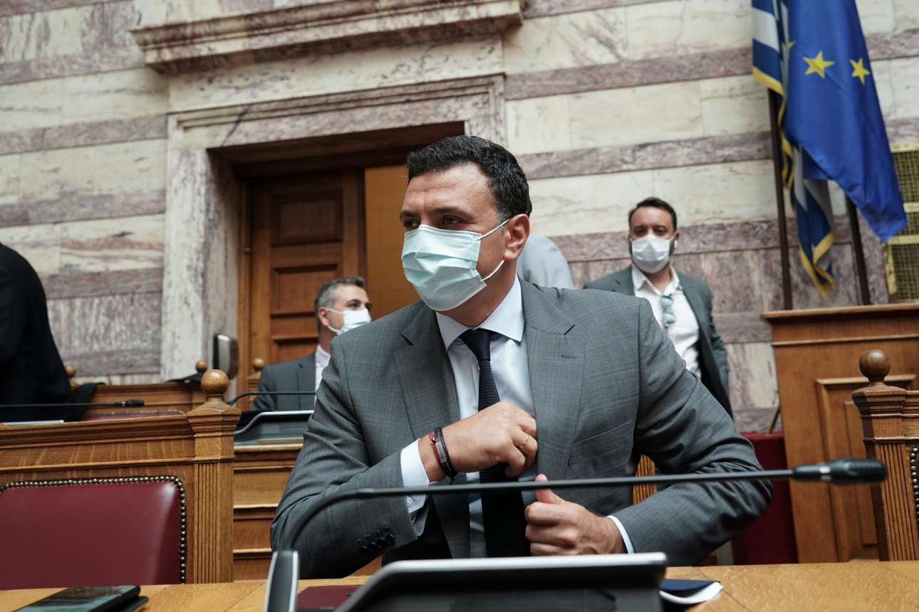 O Κικίλιας για τους αρνητές της μάσκας στα σχολεία: Να πάνε να δουν τα παιδάκια στα νοσοκομεία