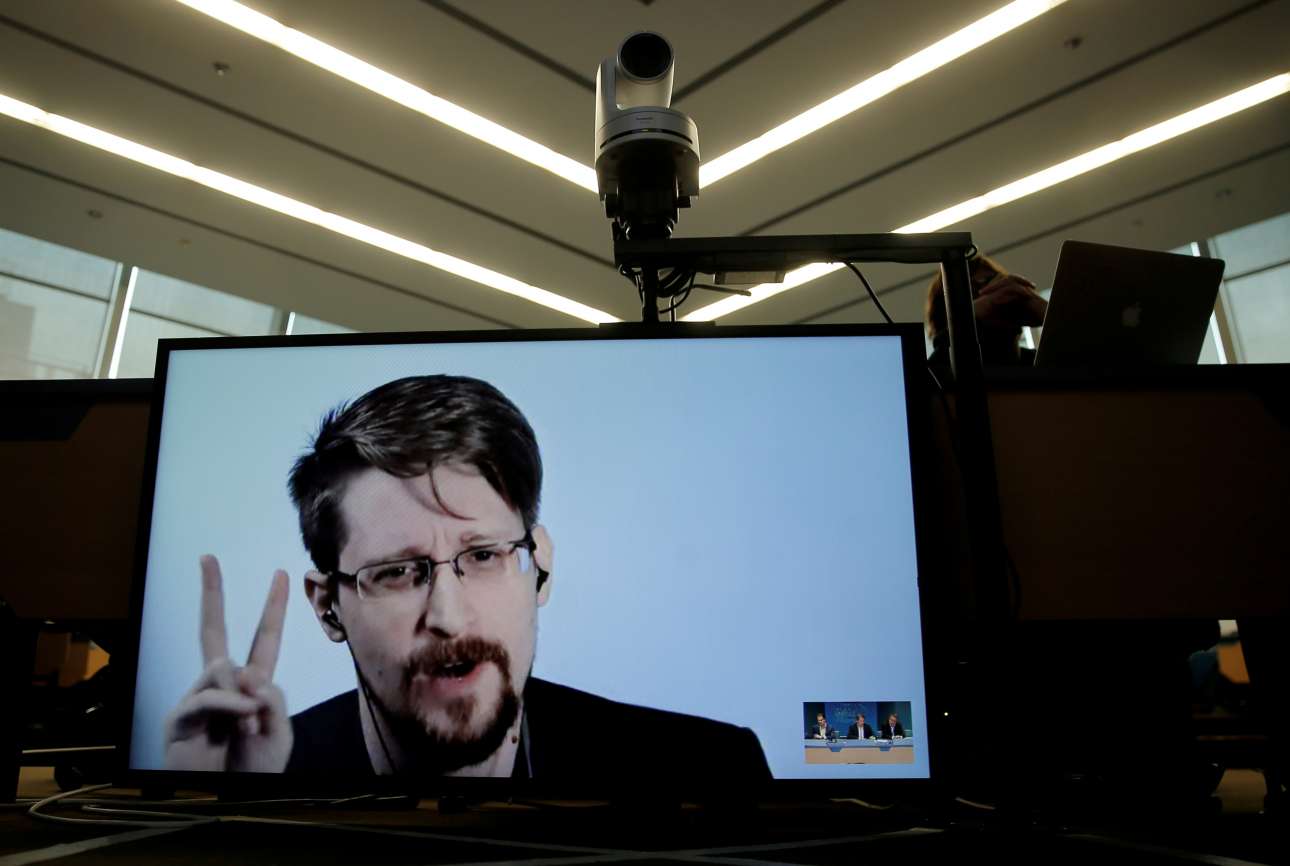 Υπόθεση Σνόουντεν: Οι ΗΠΑ χτύπησαν βαριά «Το Καρφί»