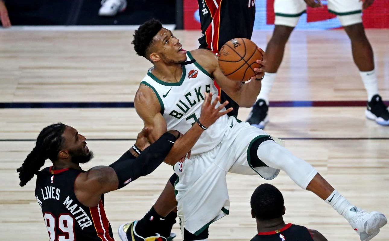 Το μεγάλο σταυροδρόμι του Γιάννη Αντετοκούνμπο