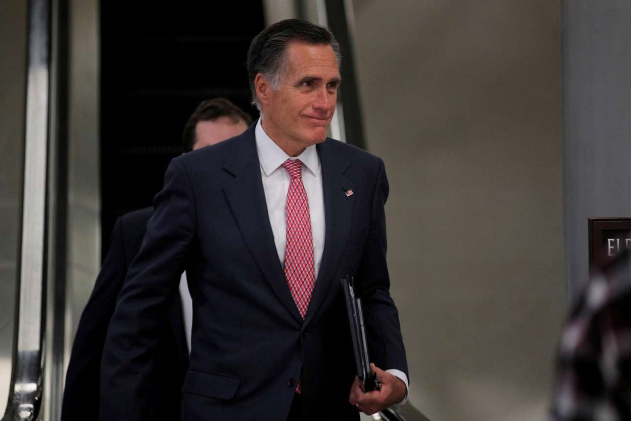 Ο Μιτ Ρόμνεϊ άνοιξε τον δρόμο στον Τραμπ για ένα υπερσυντηρητικό Ανώτατο Δικαστήριο