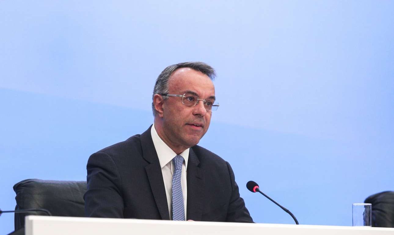 Επιστολή Ντομπρόβσκις στον Σταϊκούρα: Προσεκτικά με τα μέτρα στήριξης για τον κορονοϊό