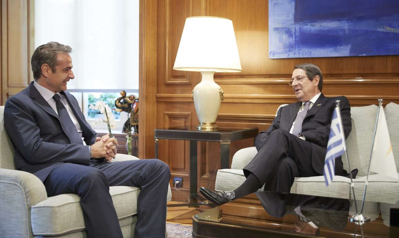 Τηλεφωνική επικοινωνία Μητσοτάκη – Αναστασιάδη ενόψει της Συνόδου Κορυφής