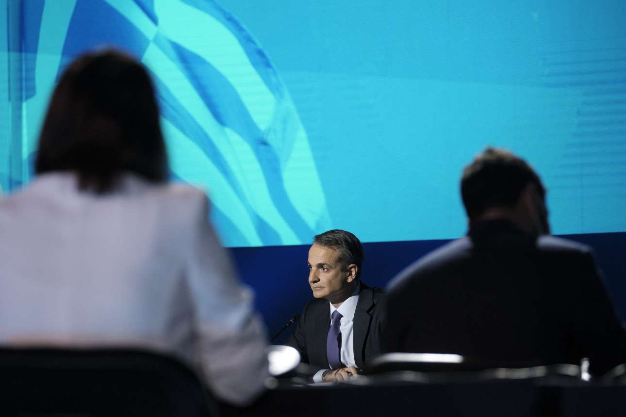 Υποχρεωτική στράτευση στα 18; Τι απάντησε ο Πρωθυπουργός στο Protagon