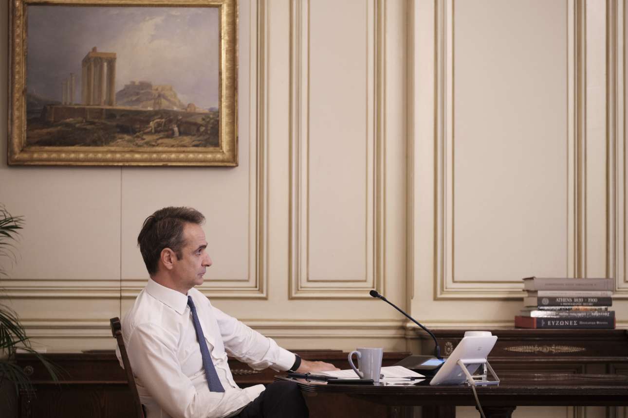 Επανήλθαν τα σενάρια για ανασχηματισμό