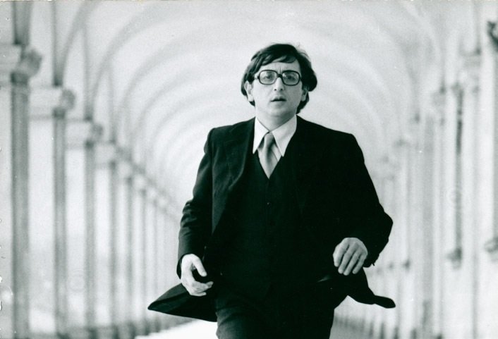 Πέθανε ο Γίρι Μένζελ, οσκαρικός δημιουργός του «Ανθρώπου που έβλεπε τα τρένα να περνούν»