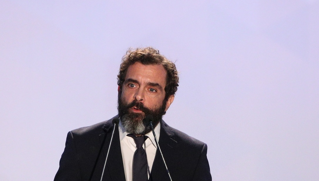 Μαρκουλάκης: Τα θέατρα εξαιρέθηκαν από τα μέτρα κατά της Covid-19 «ενάντια στις εισηγήσεις των λοιμωξιολόγων»