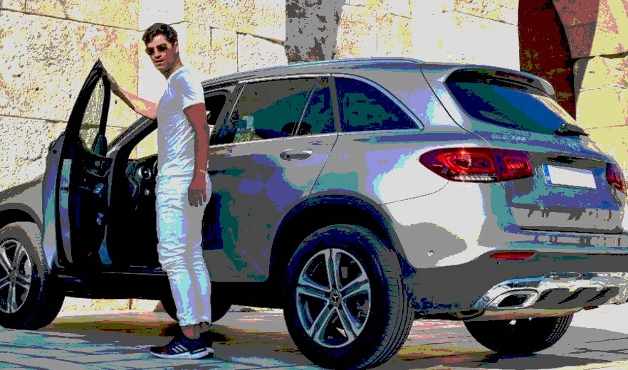 Ο Σάκης Ρουβάς λέει και μια «συγγνώμη»