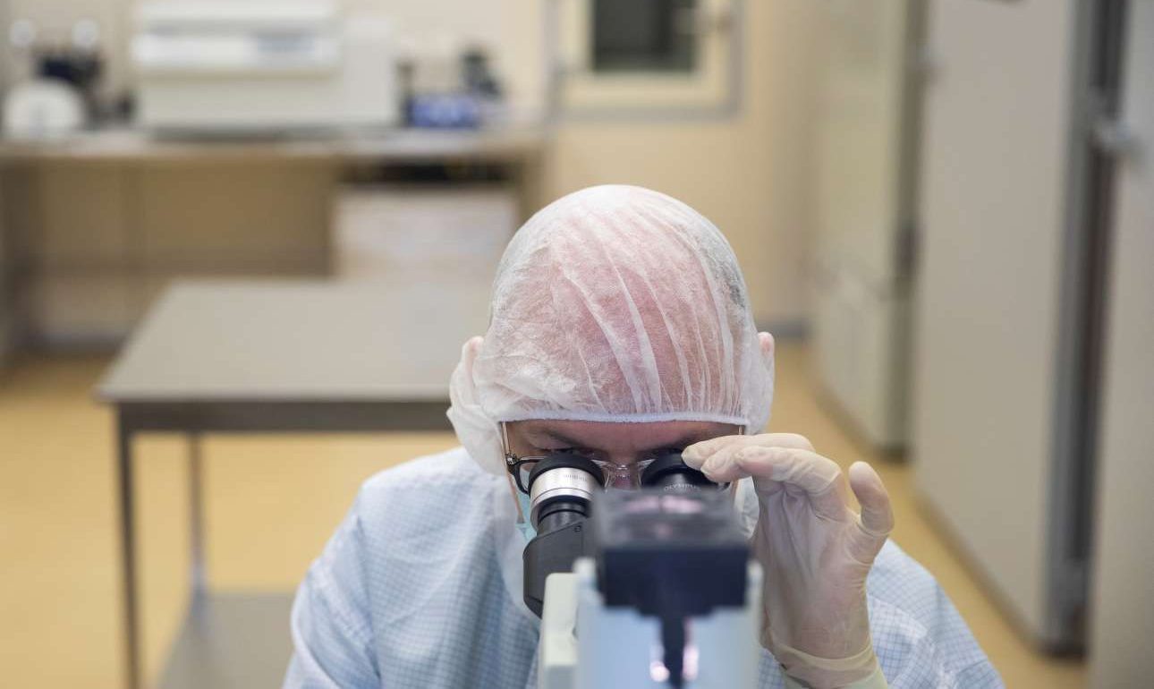 Και δεύτερο εμβόλιο για τον κορονοϊό θα κυκλοφορήσει η Ρωσία