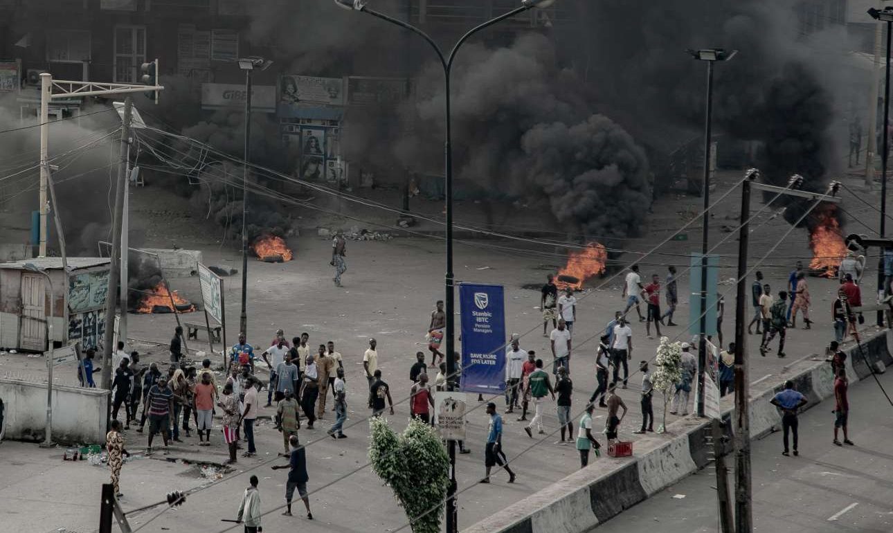 Νιγηρία: Αιματηρές αντικυβερνητικές διαδηλώσεις με 56 νεκρούς στο Λάγκος
