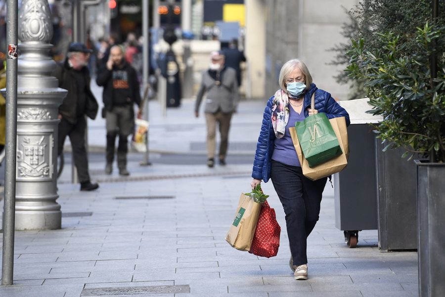 Με συλλήψεις διαδηλωτών κατά των μέτρων άρχισε το νέο lockdown στην Ιρλανδία