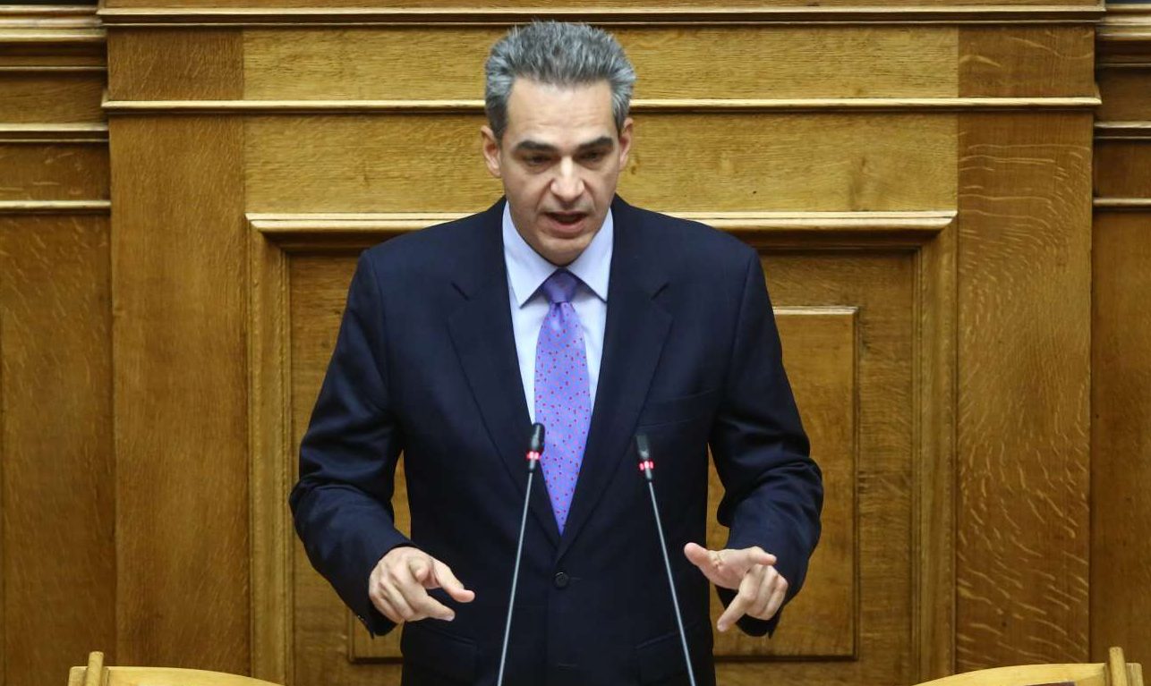 Συρίγος: Οι Τούρκοι μπορούν να κάνουν κανονικά στρατιωτικές ασκήσεις 7 μίλια έξω από την Ανδρο