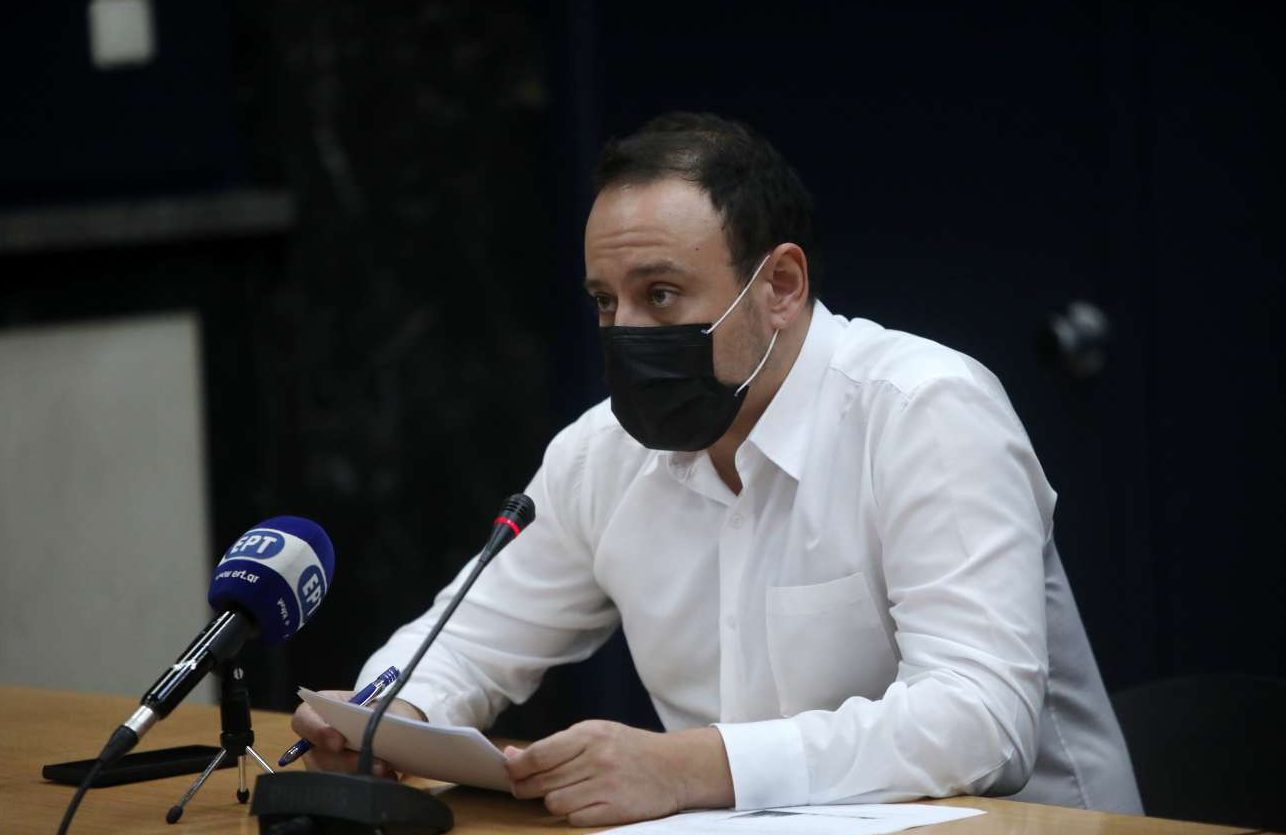 Μαγιορκίνης: Οι τέσσερις περιοχές της χώρας που σαρώνει ο κορονοϊός