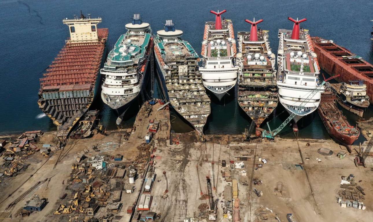 Εκεί (στο Αιγαίο) που «πεθαίνουν» τα κρουαζιερόπλοια