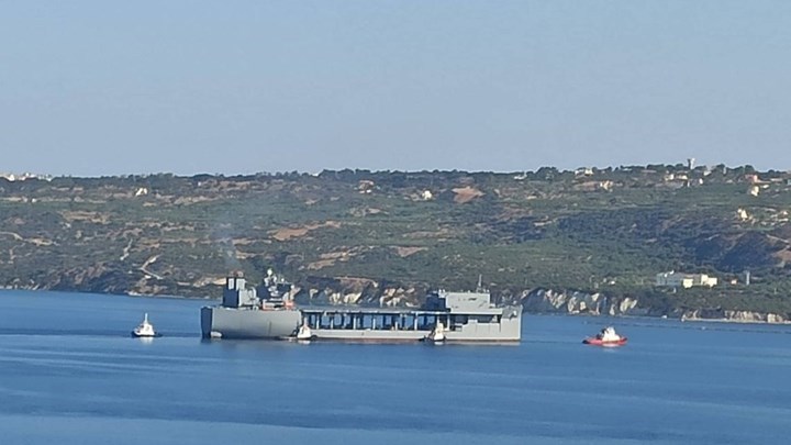 «Σκάνδαλο» η μόνιμη παρουσία του «USS Hershel “Woody” Williams» στη Σούδα, λένε οι Τούρκοι