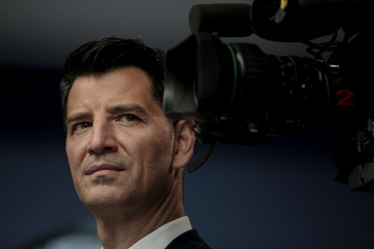 Σάκης Ρουβάς εναντίον Πολάκη