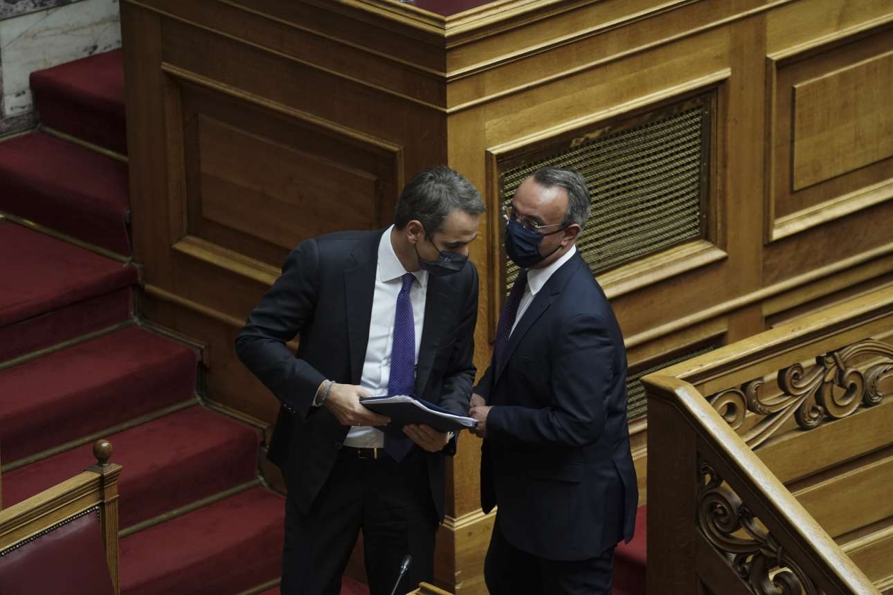 Καταψηφίστηκε με 158 «όχι» η πρόταση μομφής για τον Σταϊκούρα – τα ρεκόρ της διαδικασίας