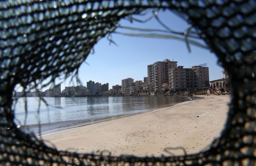 Κατεχόμενα Κύπρου: «Ανοιχτά» Βαρώσια, μαραζωμένο Ριζοκάρπασο