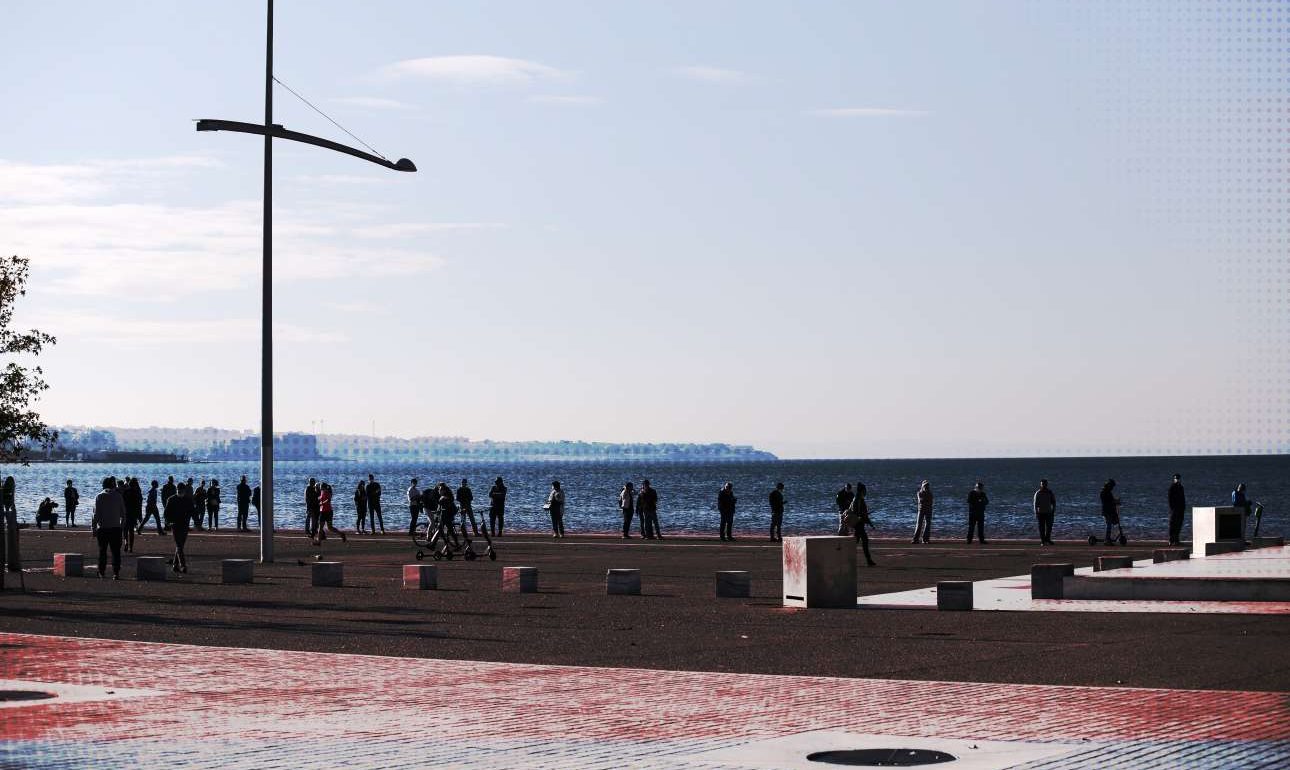 Η (χαμένη) χαρά του να περιμένεις στην ουρά