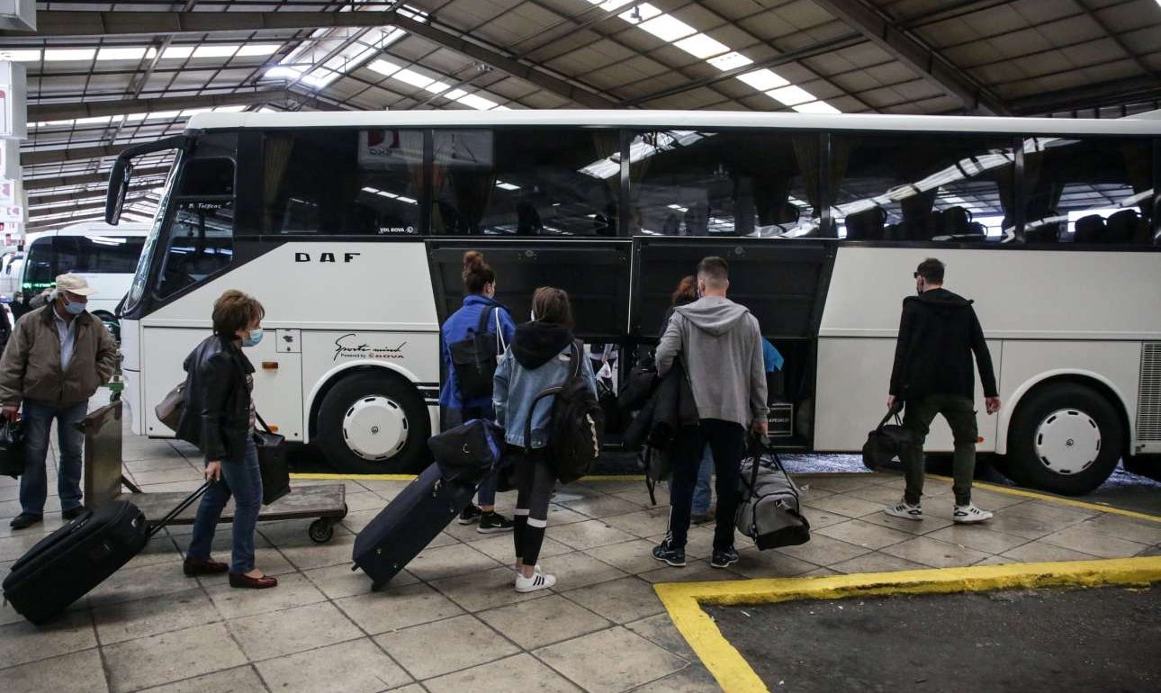 Τι ισχύει για τις μεταφορές την περίοδο του lockdown