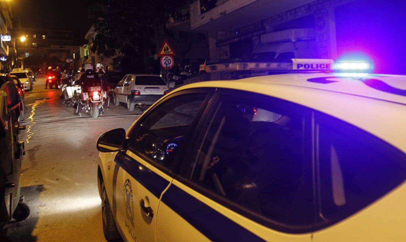 Συνελήφθησαν αστυνομικοί που πήγαν να παίξουν σε λέσχη… με το υπηρεσιακό