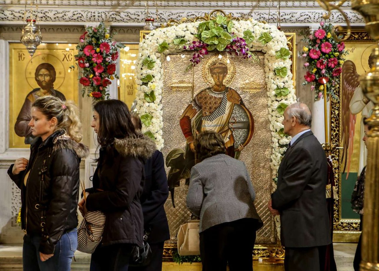 Ανοικτές εκκλησίες και την Πρωτοχρονιά – τι προβλέπει το ΦΕΚ