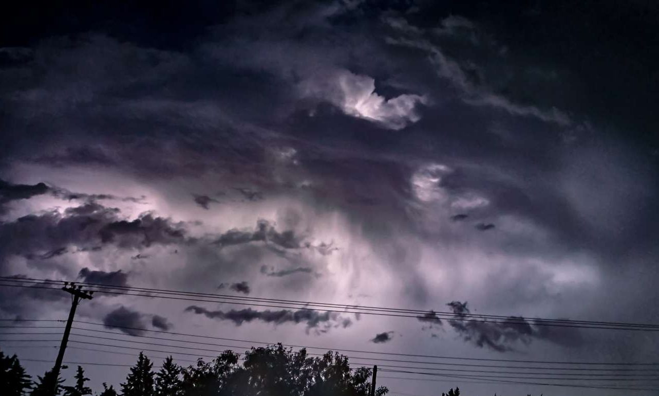 Για ισχυρές καταιγίδες και χαλάζι προειδοποιεί η ΕΜΥ