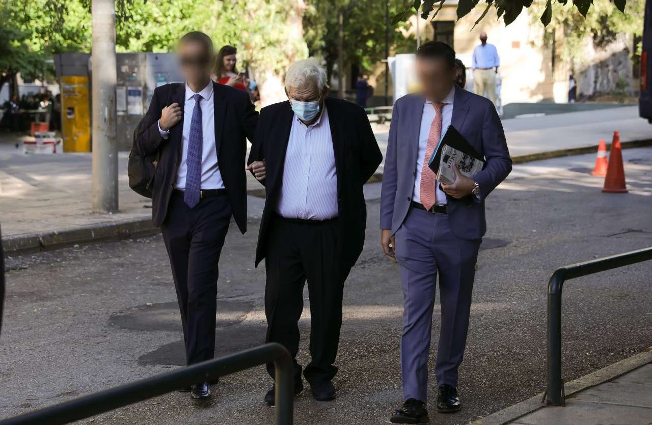 Στη Βουλή η δικογραφία για Folli Follie – Ενώπιον της ανακρίτριας ξανά οι Κουτσολιούτσοι