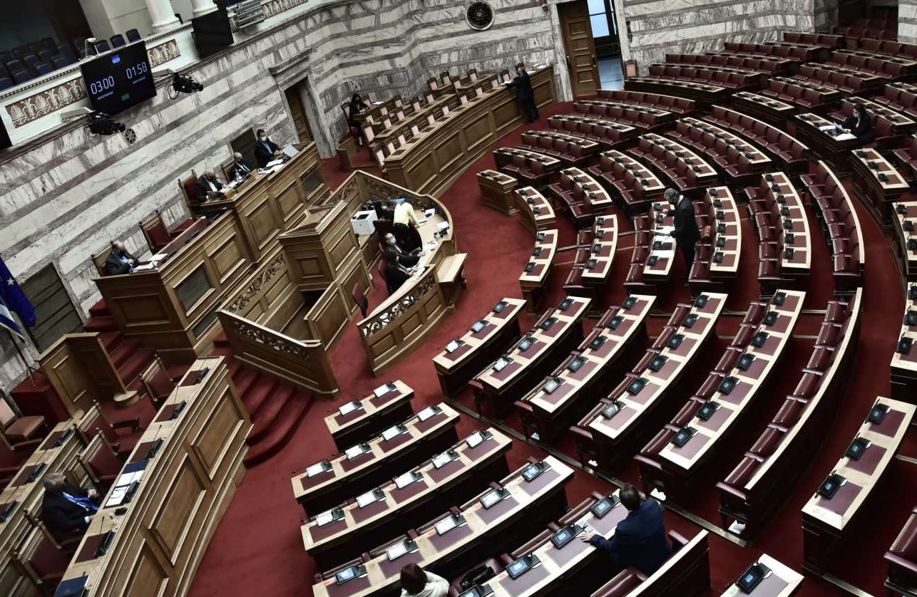 Στη Βουλή τροπολογία για το «σώσιμο» των 120 δόσεων