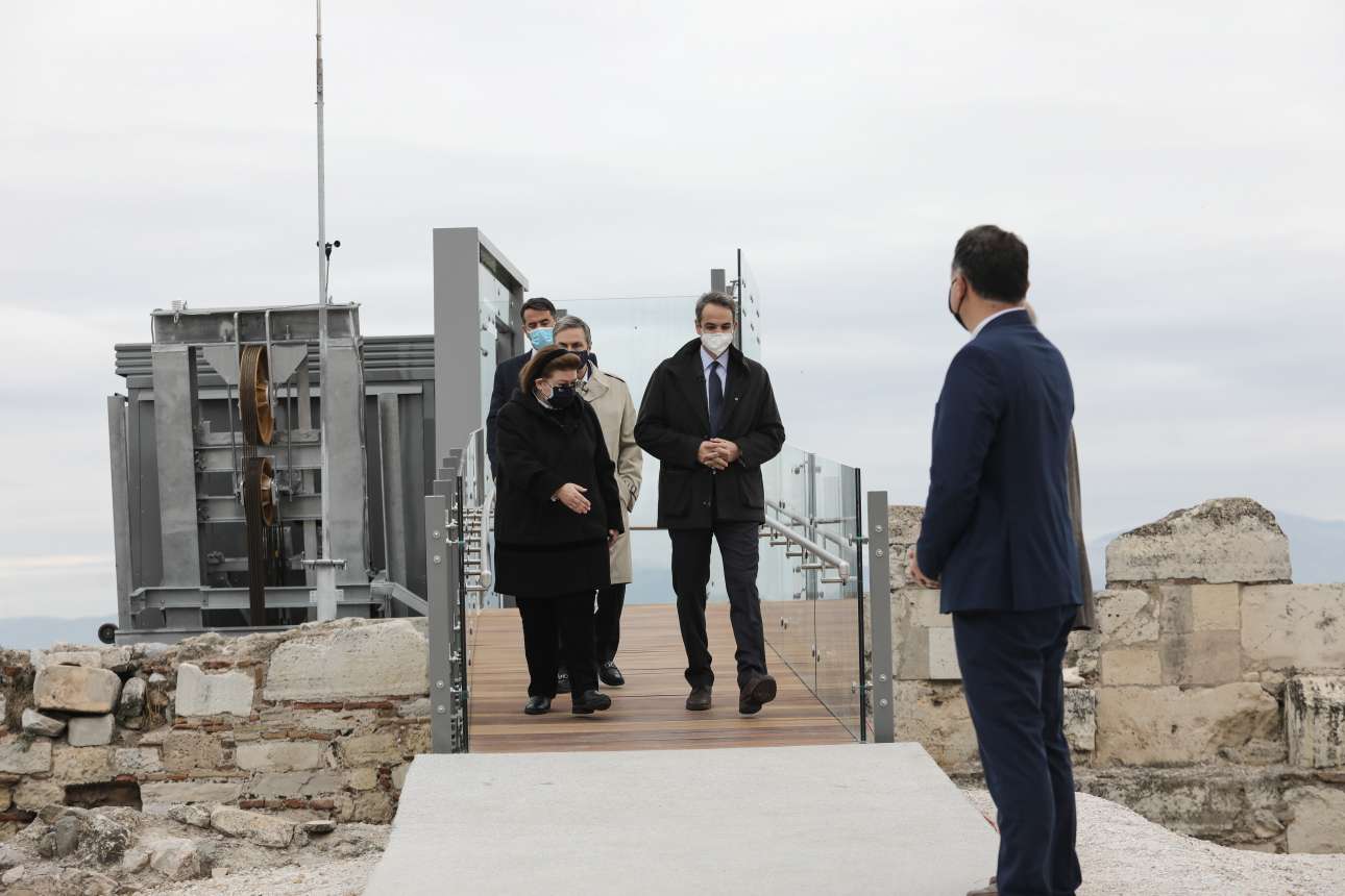 Τον νέο ανελκυστήρα της Ακρόπολης εγκαινίασε ο Μητσοτάκης