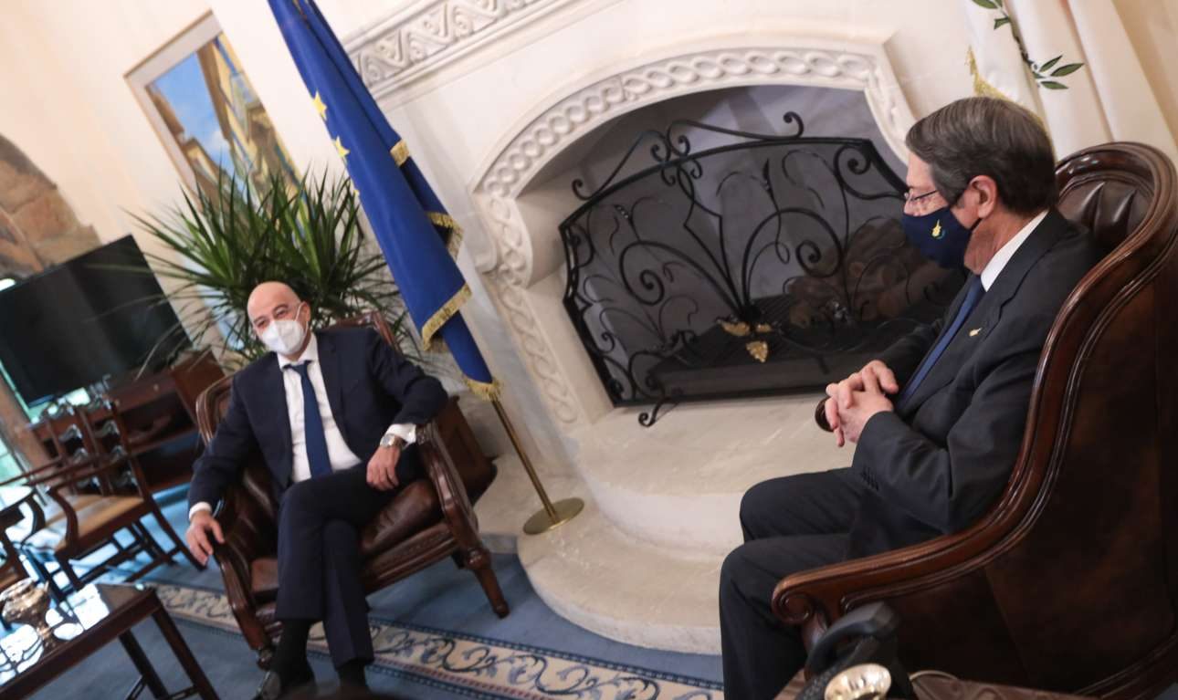 Νίκος Δένδιας: Ο Τσαβούσογλου τα «έχασε τελείως» από την επίθεση Πομπέο