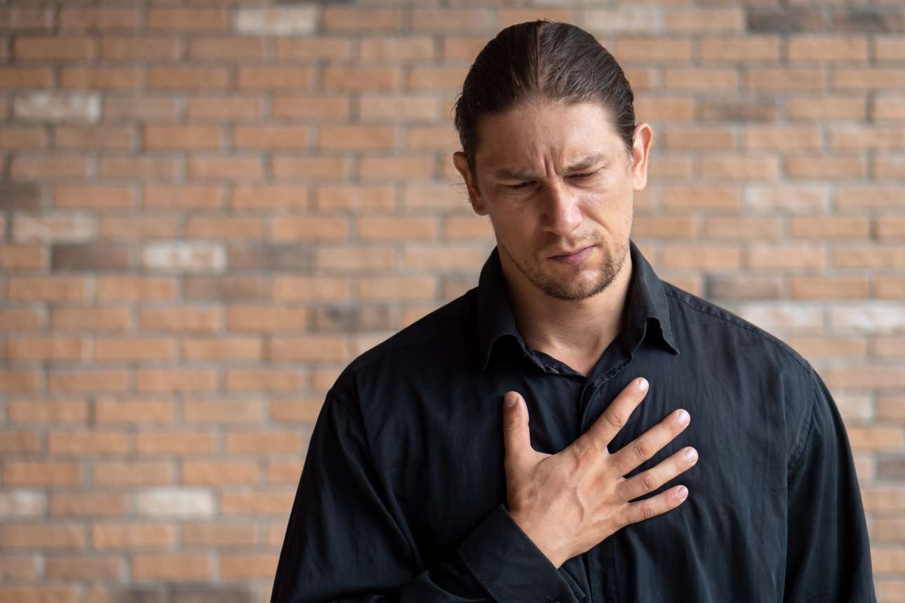 Πώς οι ξινίλες στον λαιμό μπορεί να σχετίζονται με τον καρκίνο του οισοφάγου