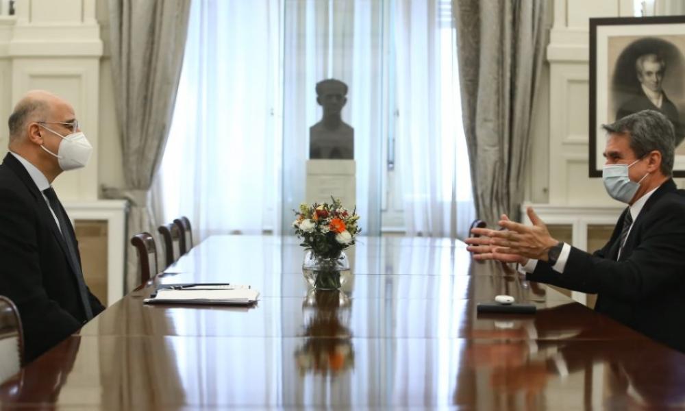 Δένδιας σε Λοβέρδο: Επέκταση στα 12 ναυτικά μίλια και στην Κρήτη