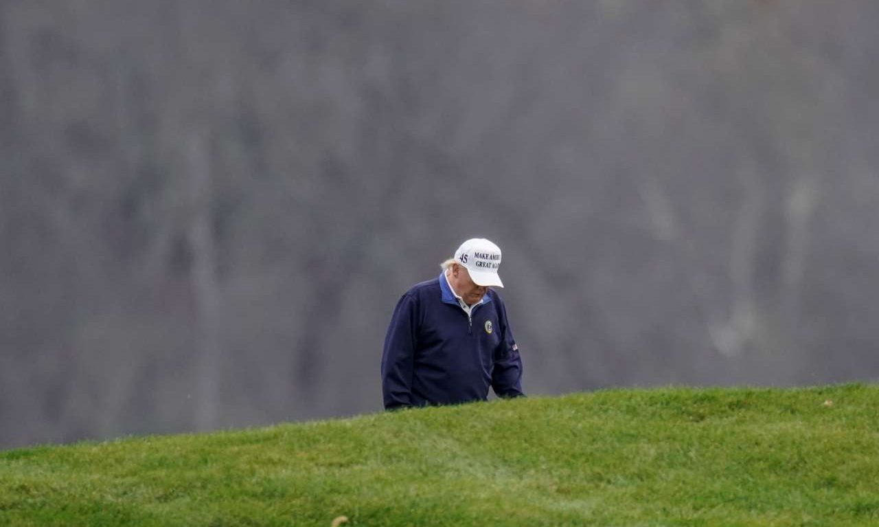 Το τέλος πλησιάζει και ο Τραμπ αποχαλινώνεται