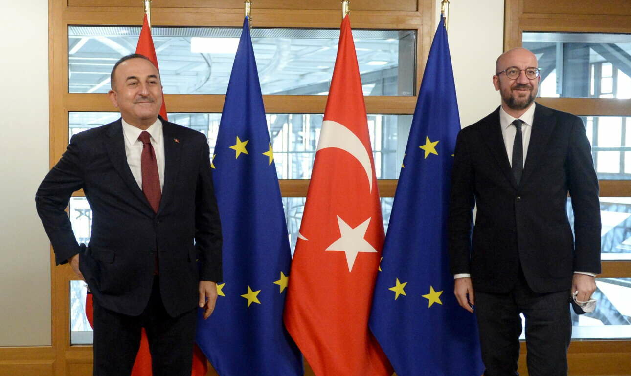 Τσαβούσογλου: «Αν επιβληθούν νέες κυρώσεις κατά της Τουρκίας θα καταστρέψουν τα πάντα»