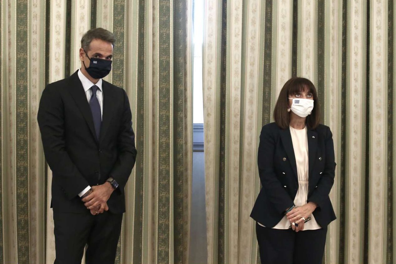 Σε τρεις δόσεις η ορκωμοσία των νέων μελών της κυβέρνησης