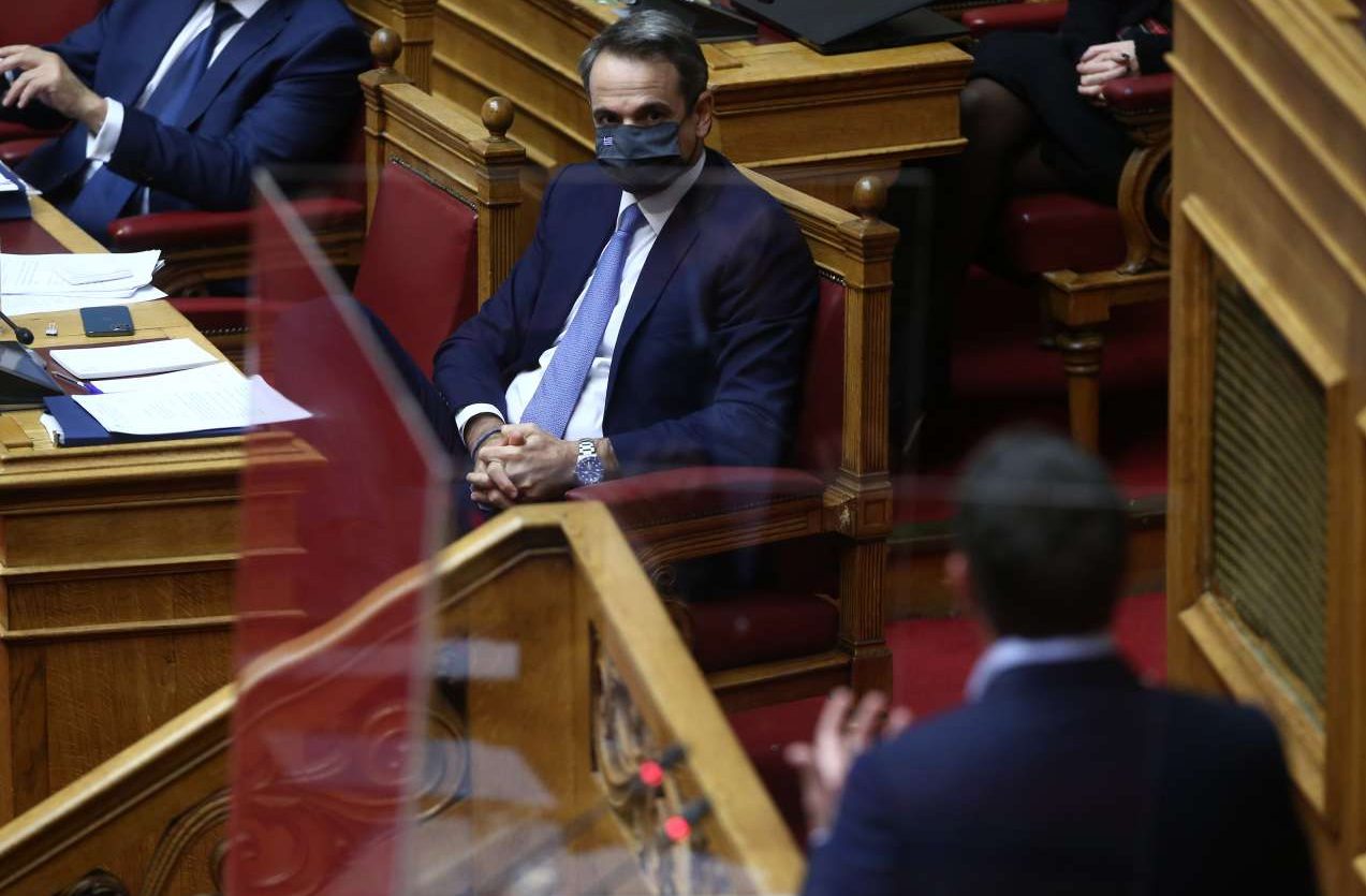 Την Παρασκευή στη Βουλή η απάντηση Μητσοτάκη στην αντιπολίτευση για την πανδημία