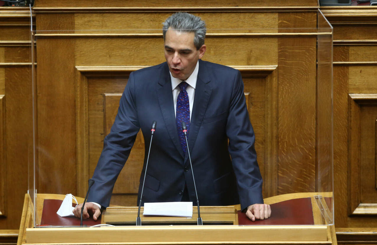 Εκπληκτος ο Συρίγος για το «όχι σε όλα» από τους πρυτάνεις – «Το νομοσχέδιο θα προχωρήσει»